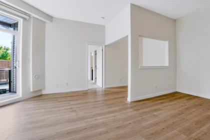Breakfast Nook Photo of 523 13733 107a Avenue, Surrey, BC
