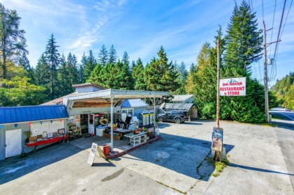 28588 Dewdney Trunk Road, Maple Ridge, BC, Maple Ridge — Single Family Residence for sale