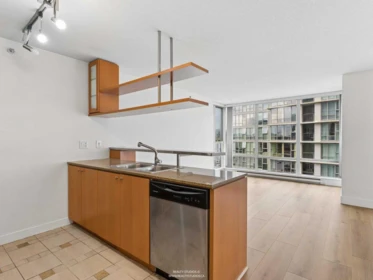 2208 1495 Richards Street, Vancouver, BC, Vancouver — Apartment/Condo for sale