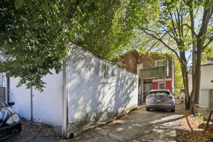 Exterior Rear Photo of 695 E 12th Avenue, Vancouver, BC