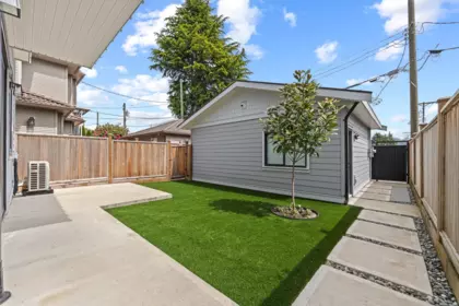 Garden / Landscaping Photo of 2 8578 Cartier Street, Vancouver, BC