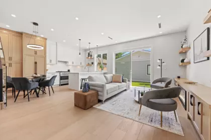 Kitchen Photo of 2 8578 Cartier Street, Vancouver, BC