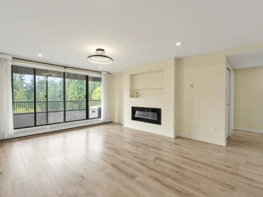 Dining Area Photo of 901 6595 Willingdon Avenue, Burnaby, BC