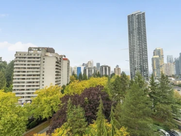 Office / Den Photo of 901 6595 Willingdon Avenue, Burnaby, BC