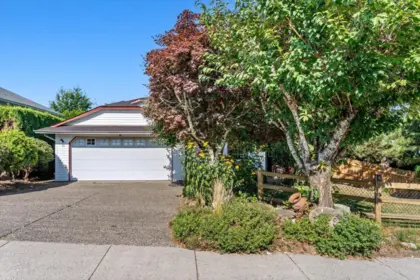 5709 Stonehaven Street, Chilliwack, BC, Chilliwack — Single Family Residence for sale