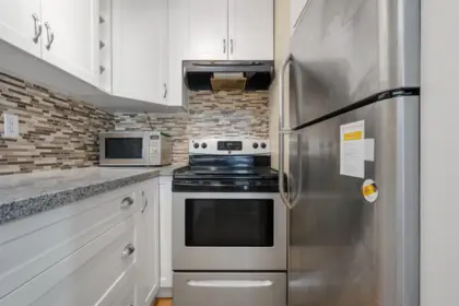 108 910 W 8th Avenue, Vancouver, BC, Vancouver — Apartment/Condo for sale