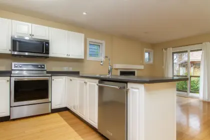 2 40137 Government Road, Squamish, BC, Squamish — Single Family Residence for sale
