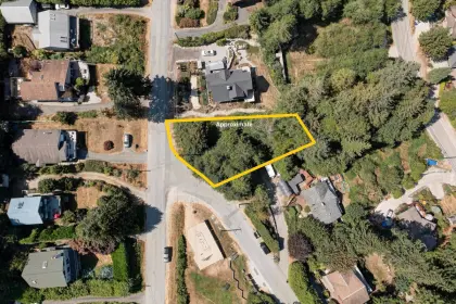 Lot 44 Deerhorn Drive, Sechelt, BC, Sechelt — Land for sale