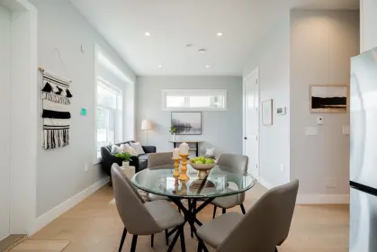 2622 Dundas Street, Vancouver, BC, Vancouver — Half Duplex for sale