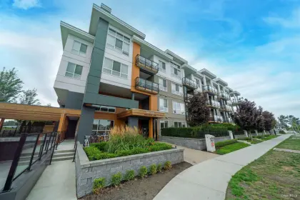424 4690 Hawk Lane, Tsawwassen, BC, Tsawwassen — Apartment/Condo for sale