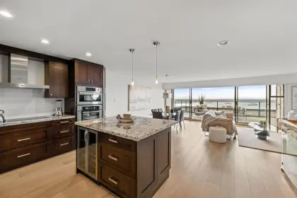22 2231 Folkestone Way, West Vancouver, BC, West vancouver — Apartment/Condo for sale
