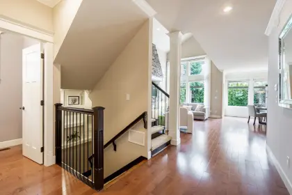 16221 25 Avenue, Surrey, BC, Surrey — Single Family Residence for sale