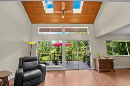26493 Cunningham Avenue, Maple Ridge, BC, Maple ridge — Single Family Residence for sale