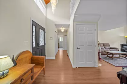 26493 Cunningham Avenue, Maple Ridge, BC, Maple ridge — Single Family Residence for sale