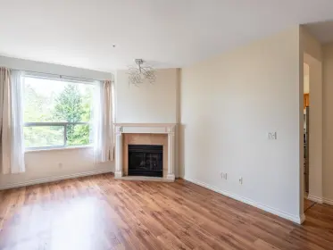207 5280 Oakmount Crescent, Burnaby, BC, Burnaby — Apartment/Condo for sale