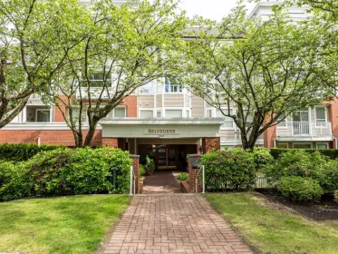 207 5280 Oakmount Crescent, Burnaby, BC, Burnaby — Apartment/Condo for sale