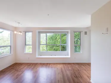 207 5280 Oakmount Crescent, Burnaby, BC, Burnaby — Apartment/Condo for sale