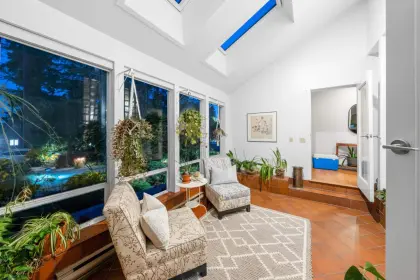 1350 W Keith Road, North Vancouver, BC, North vancouver — Single Family Residence for sale