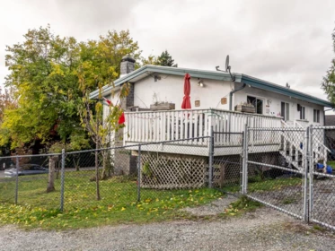 Kitchen Photo of 32591 Fleming Avenue, Mission, BC