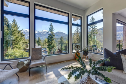 9316 Autumn Place, Whistler, BC, Whistler — Single Family Residence for sale