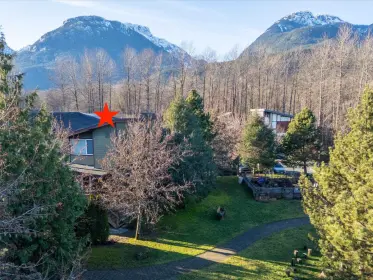 15 40137 Government Road, Squamish, BC, Squamish — Single Family Residence for sale