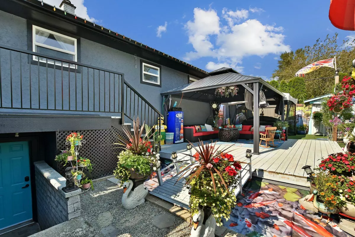 Outdoor Patio Photo of 7822 Cedar Street, Mission, BC