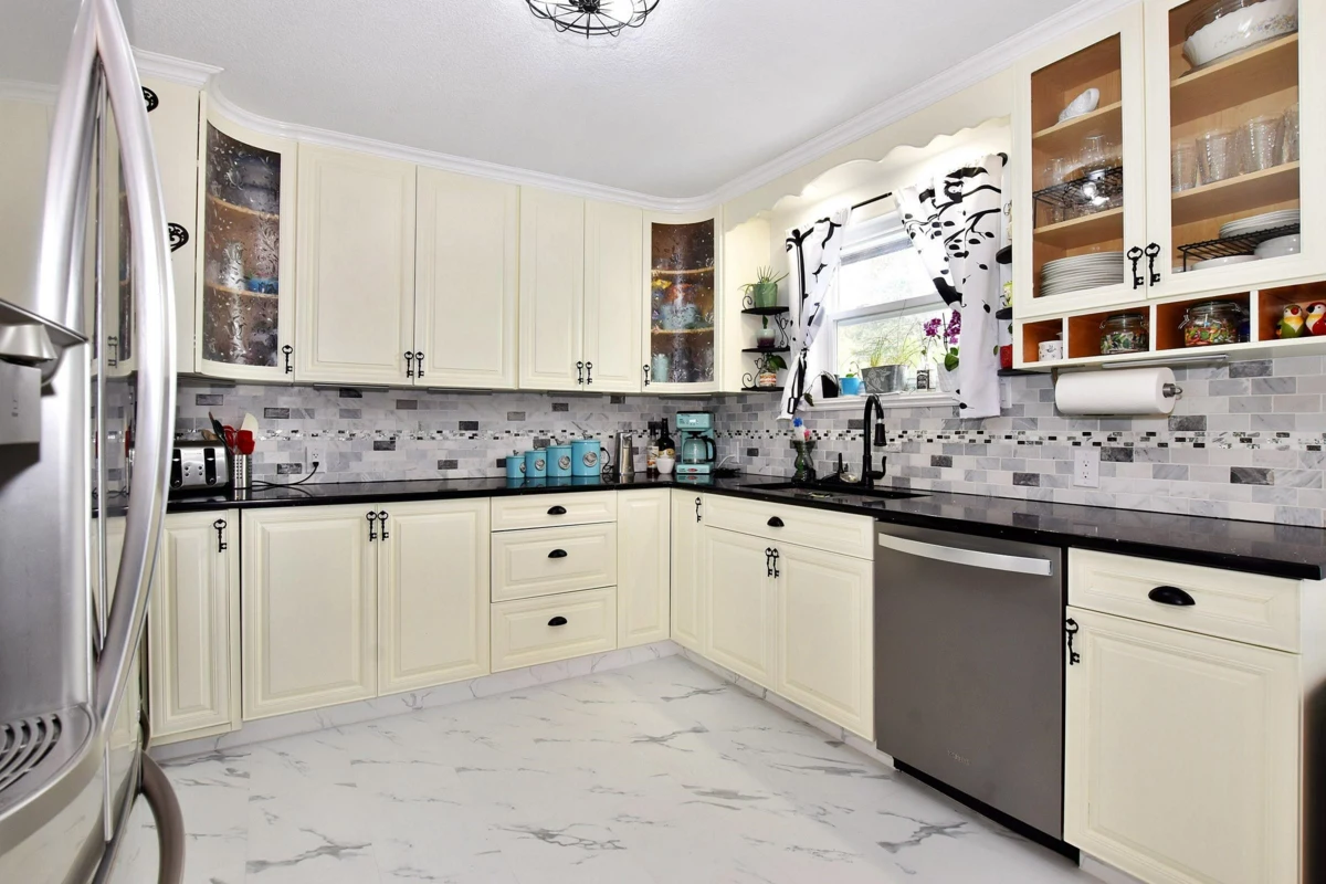 Primary Bedroom Photo of 7822 Cedar Street, Mission, BC