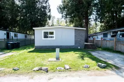 215 1830 Mamquam Road, Squamish, BC, Squamish — Manufactured Home for sale