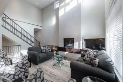 23 15989 Mountain View Drive, Surrey, BC, Surrey — Townhouse for sale