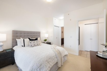 305 1468 St. Andrews Avenue, North Vancouver, BC, North Vancouver — Apartment/Condo for sale