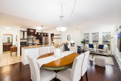 305 1468 St. Andrews Avenue, North Vancouver, BC, North Vancouver — Apartment/Condo for sale