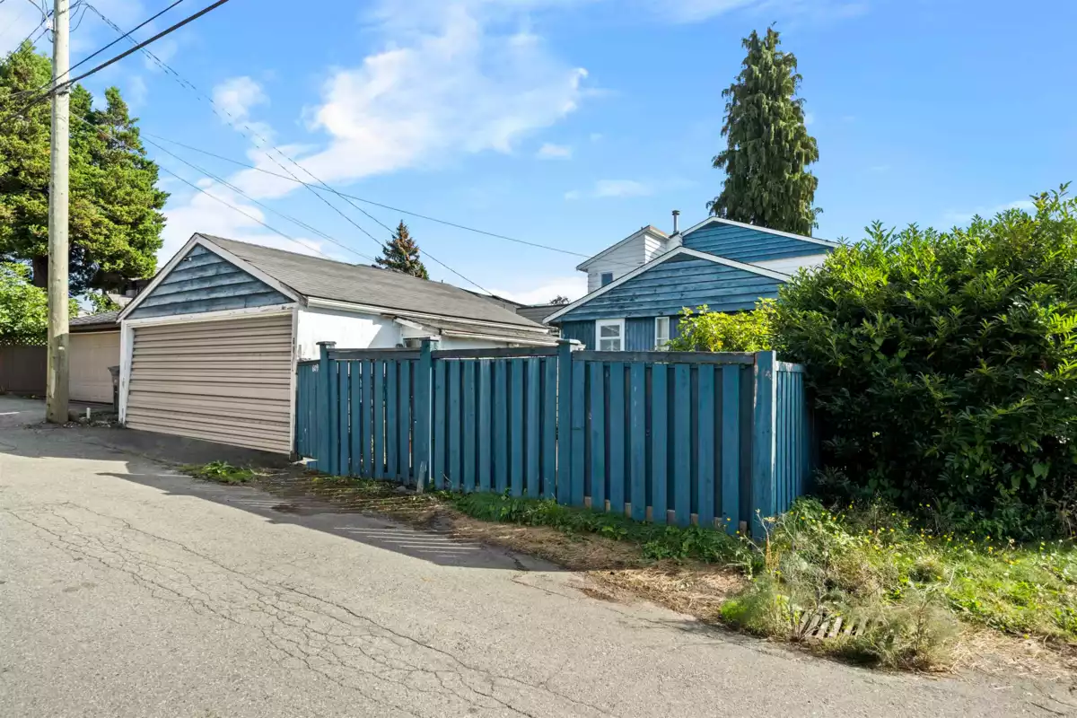 Primary Bedroom Photo of 609 W 52nd Avenue, Vancouver, BC