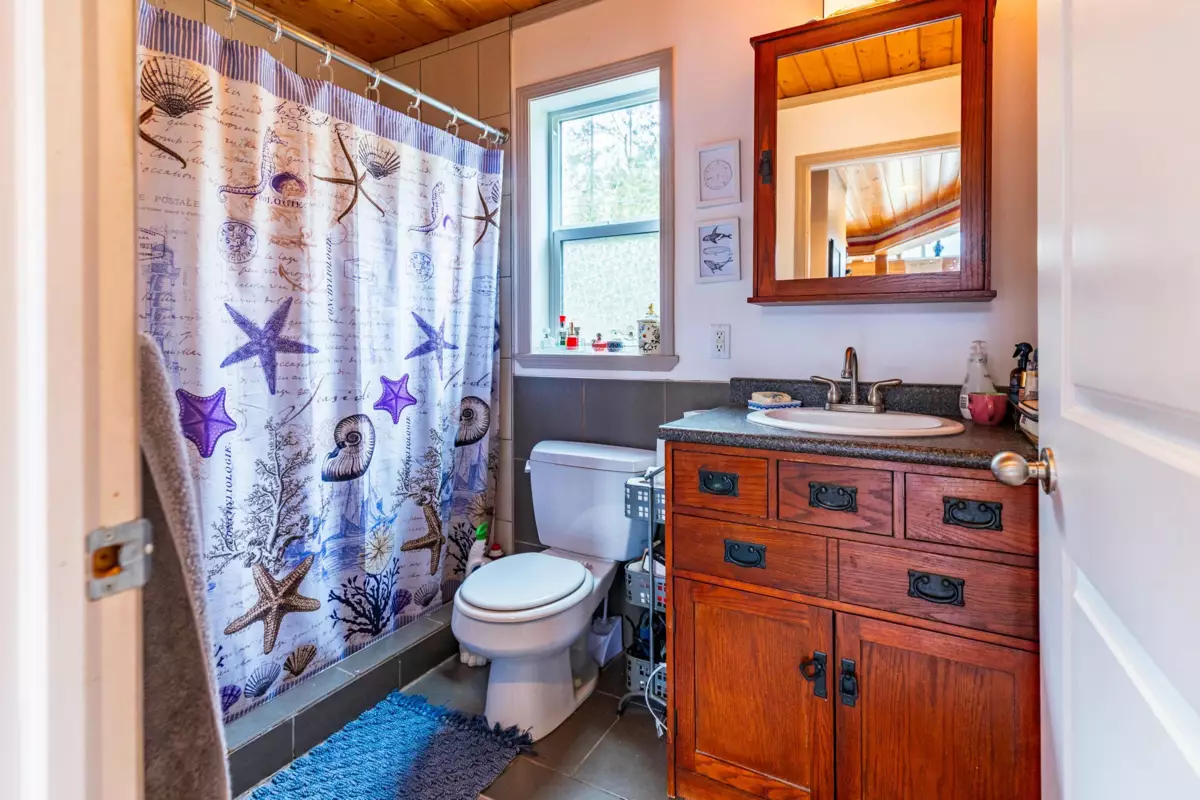 Entry Foyer Photo of 10052 Malaspina Road, No City Value, BC