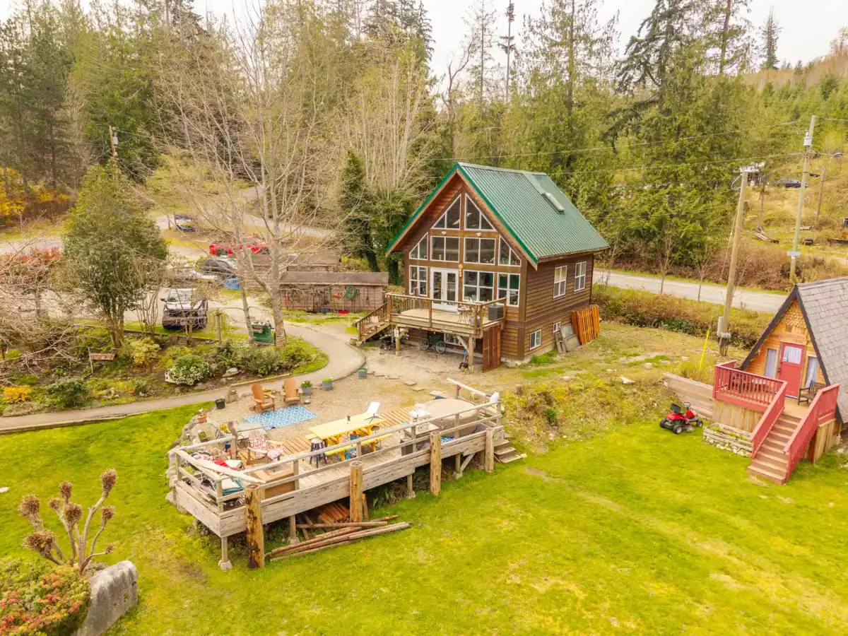 Guest Bathroom Photo of 10052 Malaspina Road, No City Value, BC