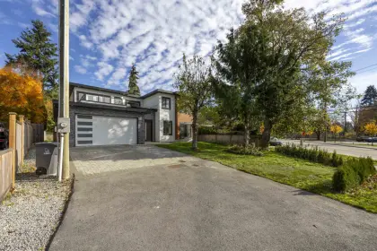 10012 Park Drive, Surrey, BC, Surrey — Single Family Residence for sale