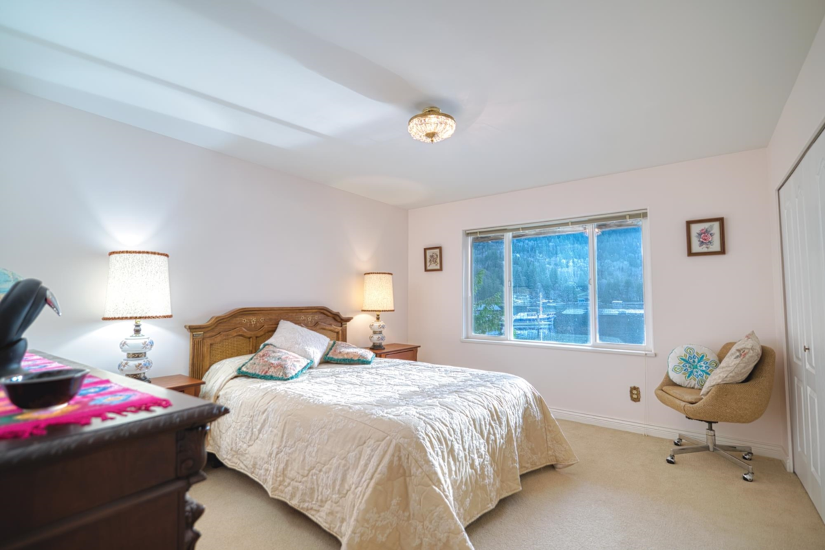 Basement Recreation Room Photo of 5338 Daniel Road, Garden Bay, BC