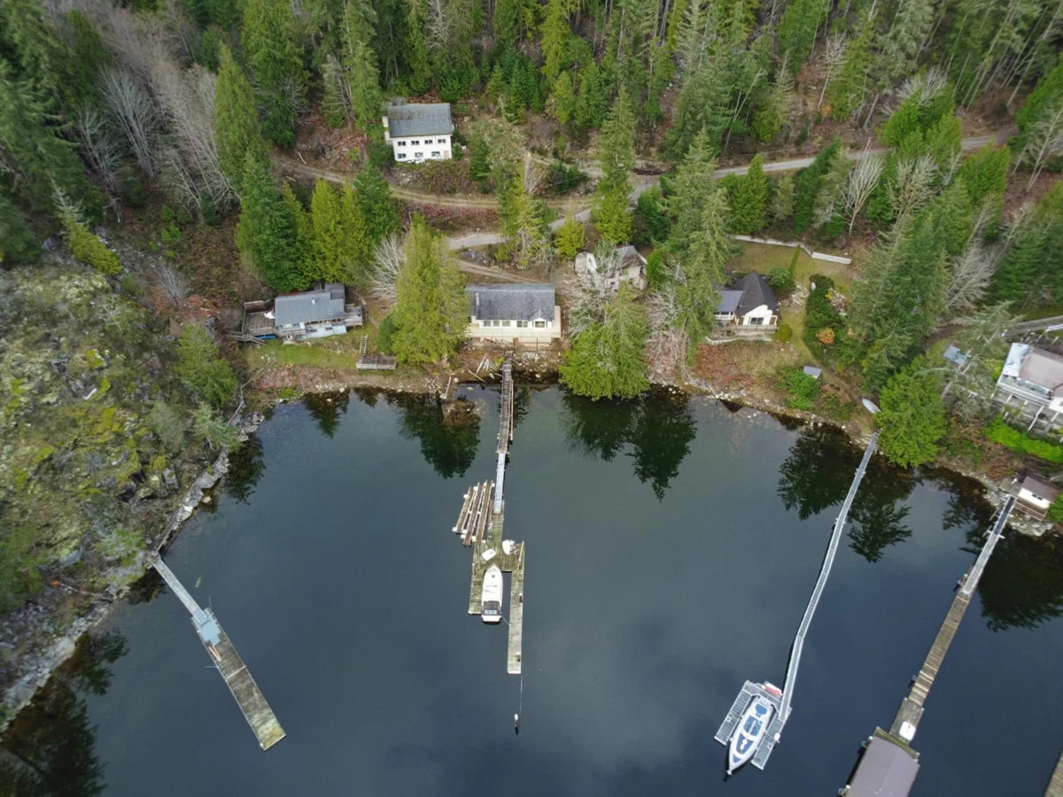 Kitchen Photo of 5338 Daniel Road, Garden Bay, BC