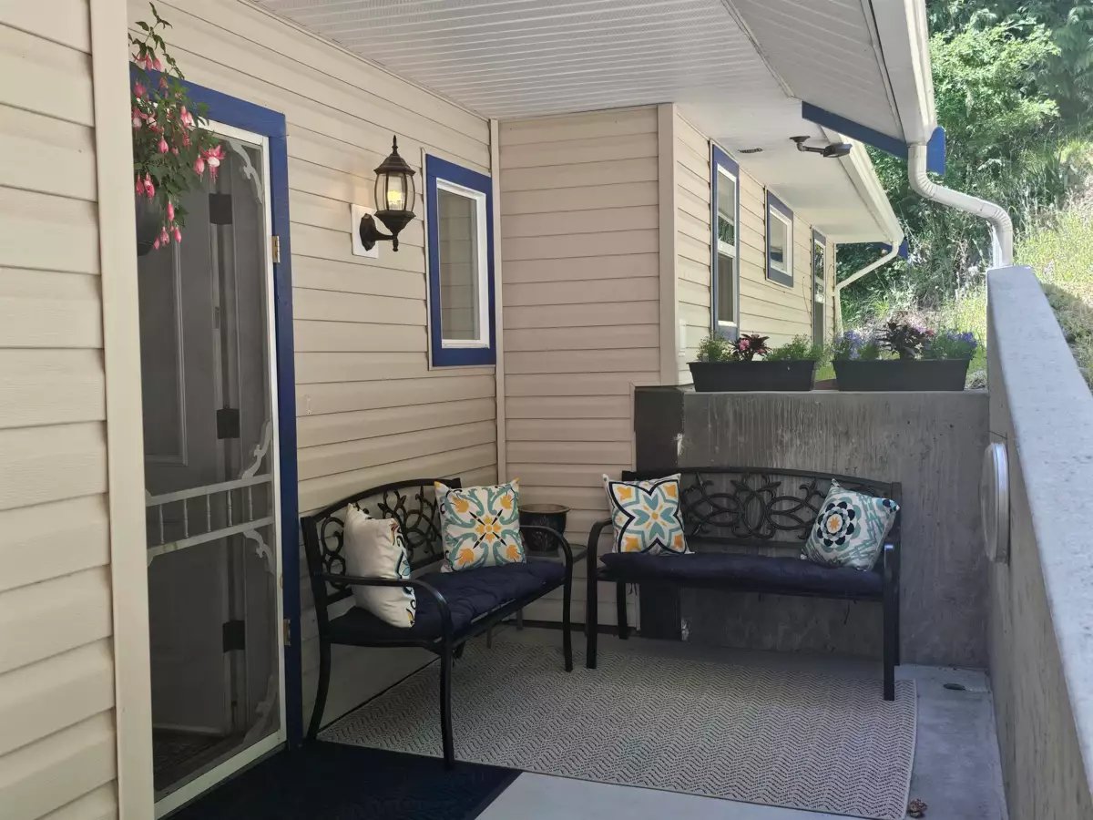 Staircase Photo of 5338 Daniel Road, Garden Bay, BC