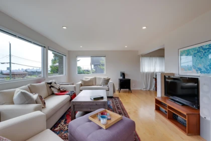 529 E 7th Street, North Vancouver, BC, North Vancouver — Single Family Residence for sale