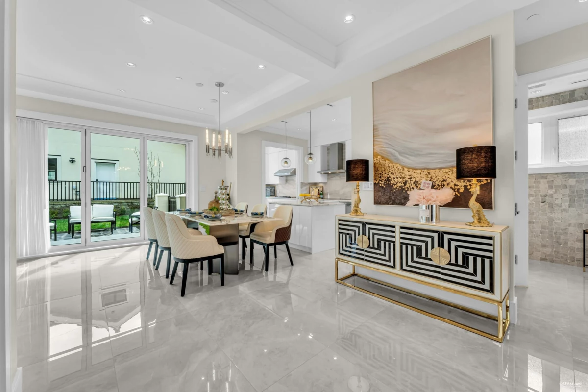 Dining Area Photo of 4112 W 11th Avenue, Vancouver, BC