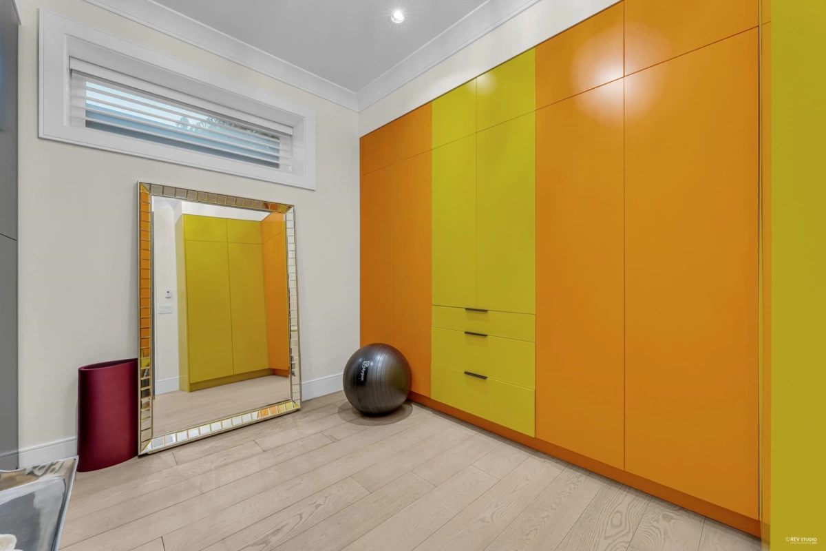 Entry Foyer Photo of 4112 W 11th Avenue, Vancouver, BC