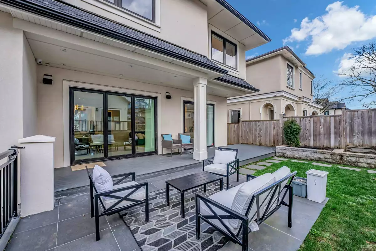 Walk-In Closet Photo of 4112 W 11th Avenue, Vancouver, BC