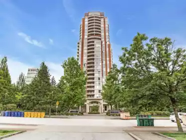 2002 6838 Station Hill Drive, Burnaby, BC, Burnaby — Apartment/Condo for sale