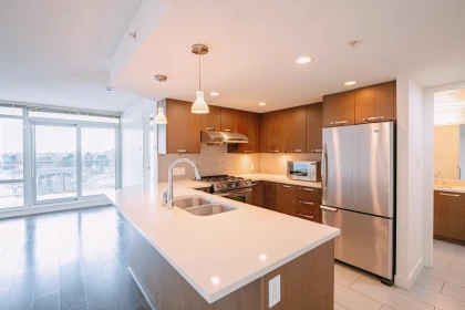 1210 6888 Cooney Road, Richmond, BC, Richmond — Apartment/Condo for sale