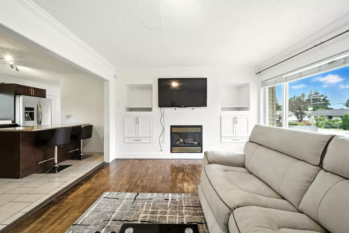 Living Room Photo of 14032 Grosvenor Road, Surrey, BC