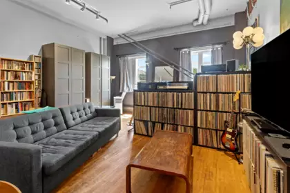 121 2556 E Hastings Street, Vancouver, BC, Vancouver — Apartment/Condo for sale