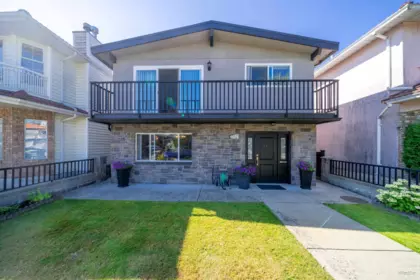 4524 Pender Street, Burnaby, BC, Burnaby — Single Family Residence for sale