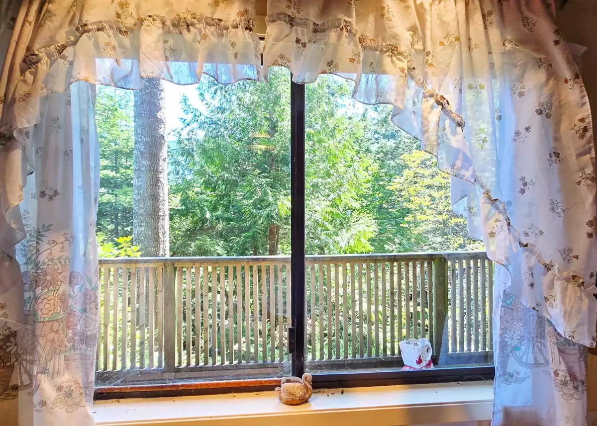 Hallway Photo of 427 Collingwood Road, Keats Island, BC