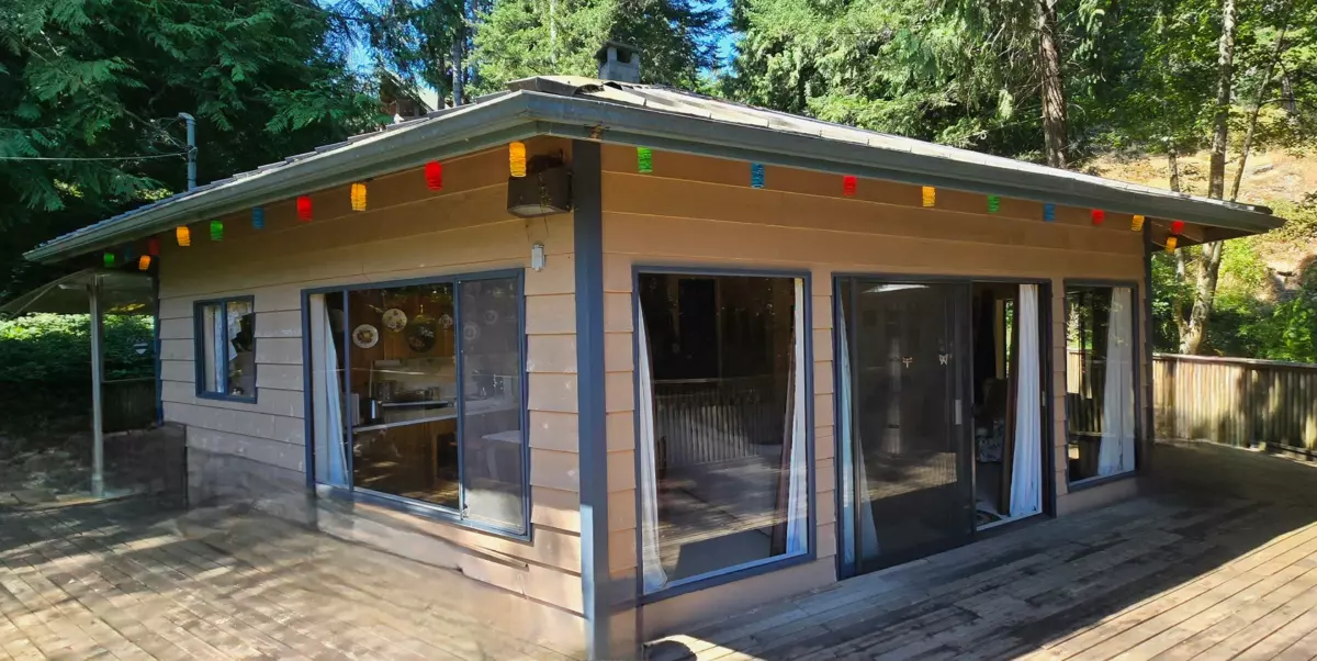 Living Room Photo of 427 Collingwood Road, Keats Island, BC