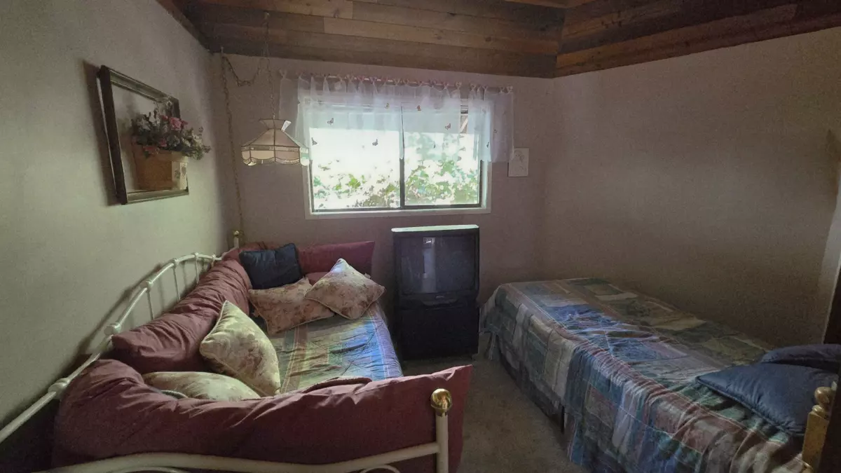 Staircase Photo of 427 Collingwood Road, Keats Island, BC